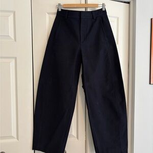 Uniqlo Women’s Navy Barrel Pants